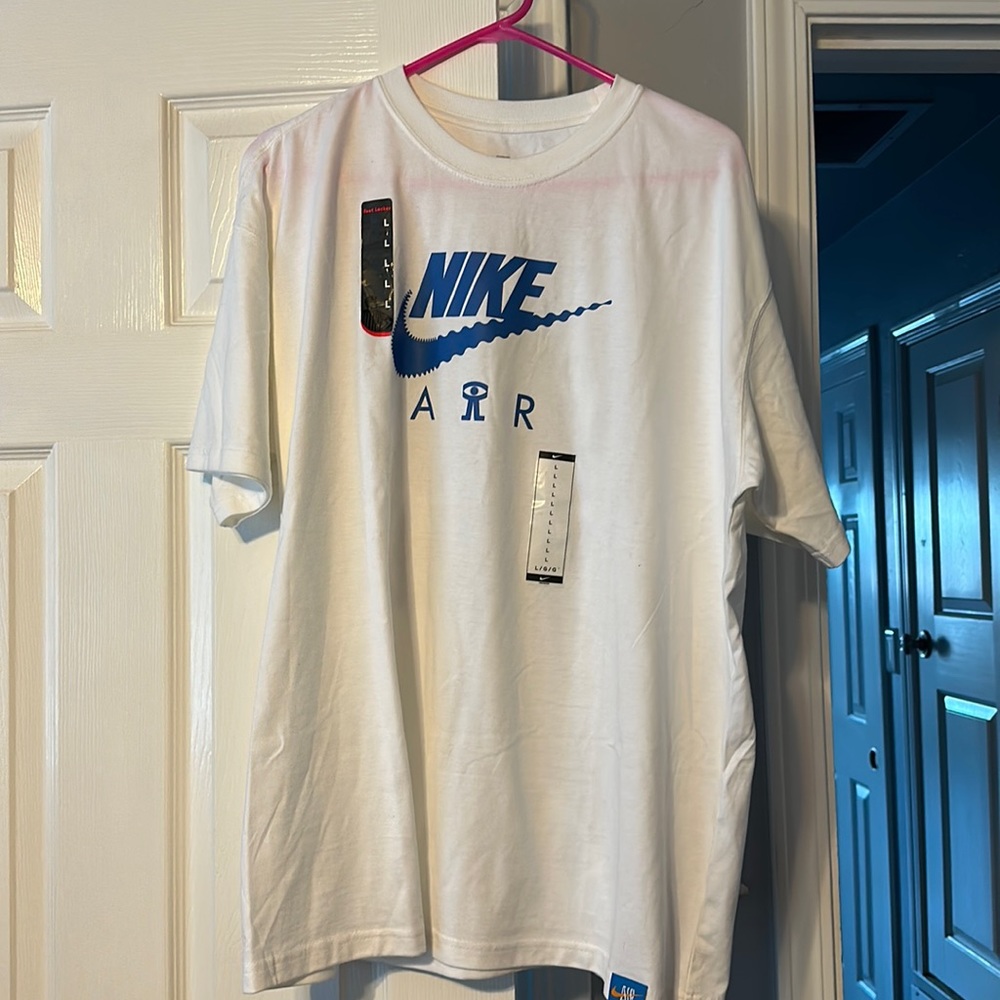 Mens Nike tshirt